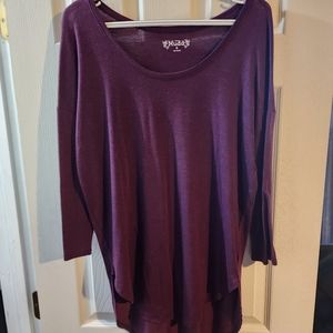Maroon Hi-Low 3/4 Sleeve Top